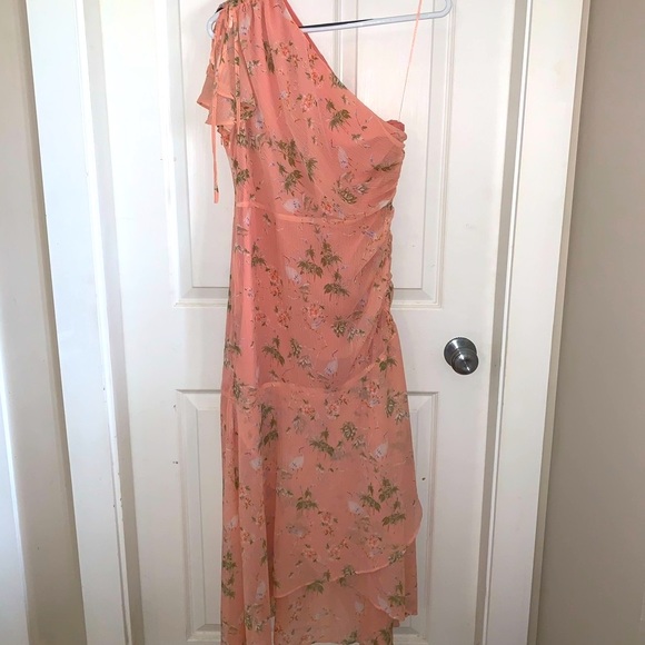 Feminine Summer Floral Ruched One-Shoulder Dress size 4 (Small) - Picture 7 of 13